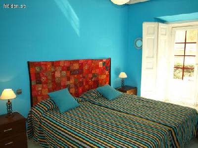 Hemingway Santa Ana Apartment