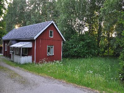 Trevligt g�rdshus uthyres