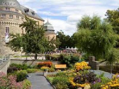 Modernt hus i vackra �rebro!