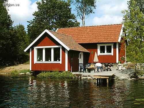 Stuga småland sjö bastu båt