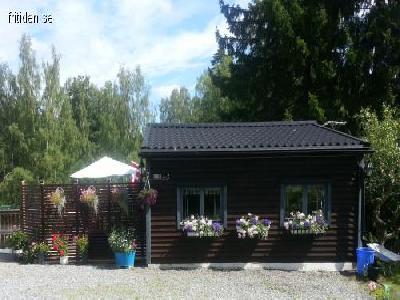 SEASIDE COTTAGE VITH BRIDGE