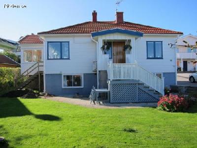 Marklägenhet i villa i Skärham