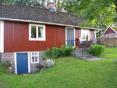 Liten R�d och Vit G�rdsstuga