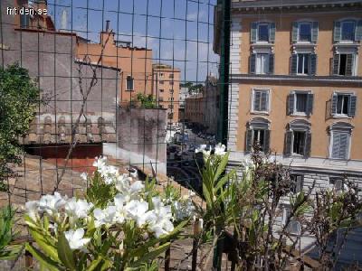 Rom, Dachwohnung mit Terrasse