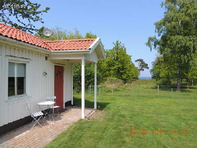 1 or 2 small guesthouses
