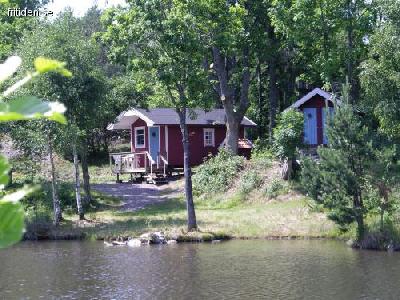 Stuga vid sj� n�ra havet