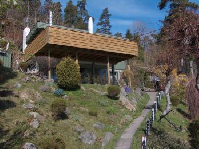 Hytte ved sj�en - 10147
