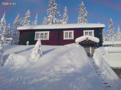 Mysig fj�llstuga p� K�arsk�rsf