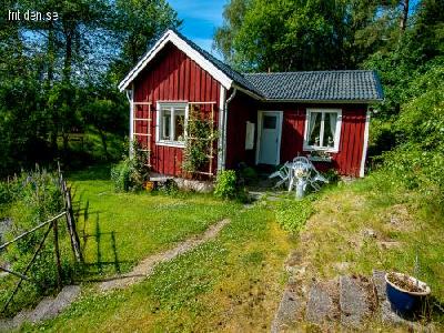4-b�ddsstuga n�ra h�rliga bad!