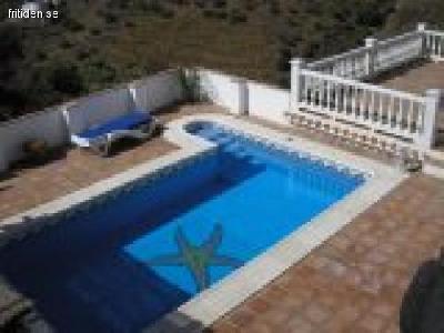 ANDALUSISK LANDHUS MED POOL