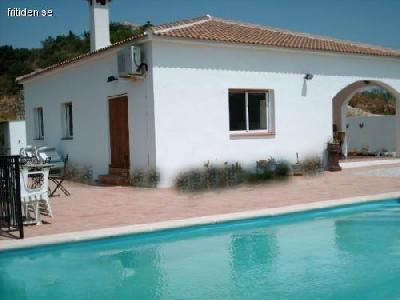 3 Schlafzimmer villa pool