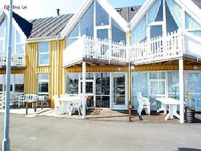 BORNHOLM direkt vid havet