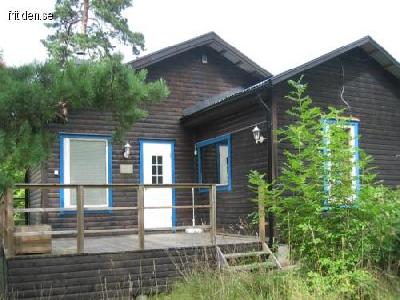 Stuga på ö Stockholms skärgård