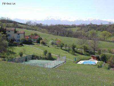 3 cottages, pools tennis, golf
