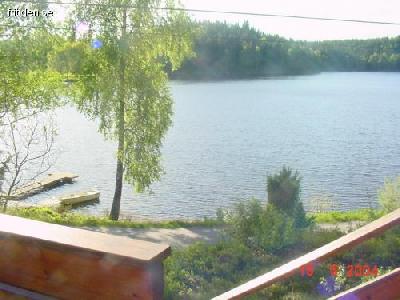 Timmerstuga 10m till sj�n