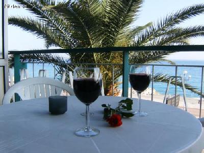 L�genhet med strandl�ge, Nice