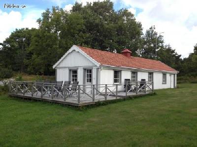 Ny stuga vid havet / B�tplats