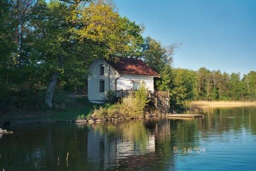 Meer mit Fischerhaus