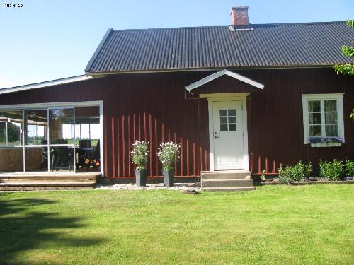 Stuga på landet nära Vättern