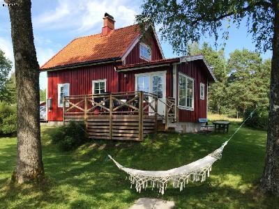 Cottage at  Blomsjön with boat