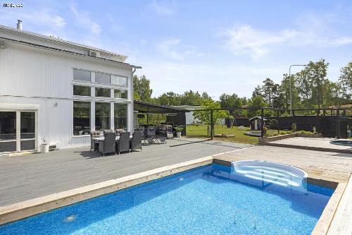 Lyxig Villa Stockholm mit Pool