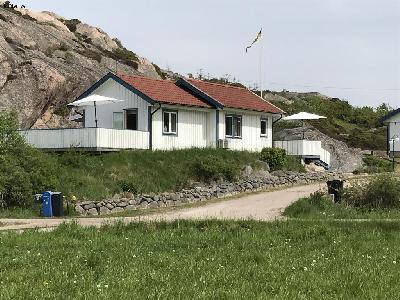 Välutrustat stuga nära Smögen