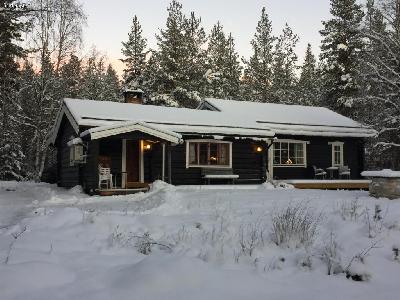 Mysig stuga 8 bäddar Björnrike