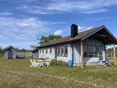 Stuga vid alvaret och havet