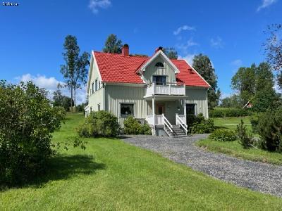 Charmigt hus på landet