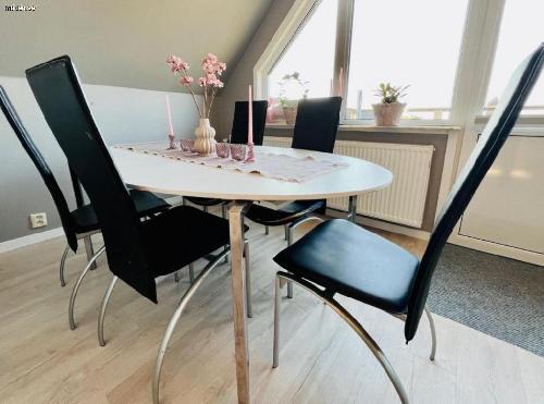 Accommodation with sea view in