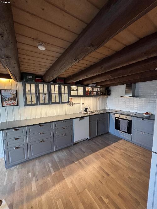 Havsnära lägenhet på gård